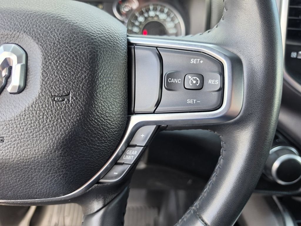 2024 RAM 1500 Big Horn Crew Cab 4x4 5'7" Box