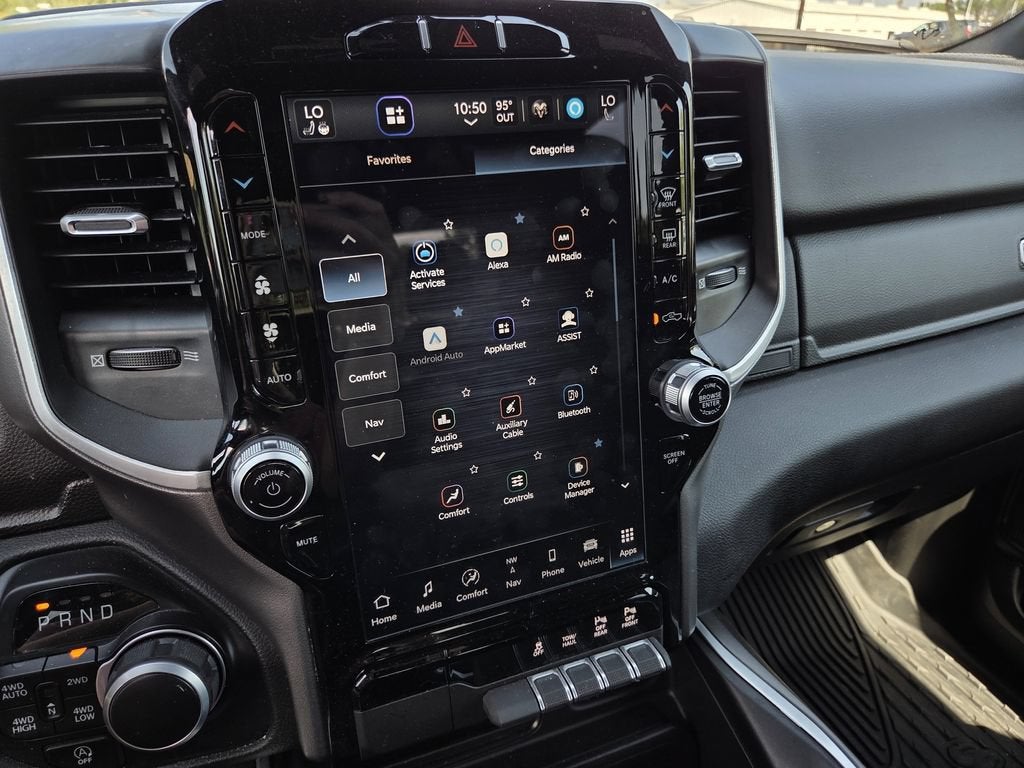 2023 RAM 1500 Big Horn Crew Cab 4x4 5'7" Box