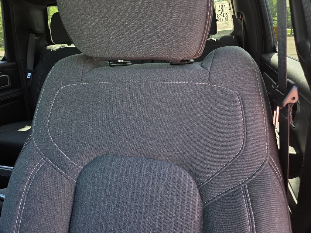 2023 RAM 1500 Big Horn Crew Cab 4x4 5'7" Box
