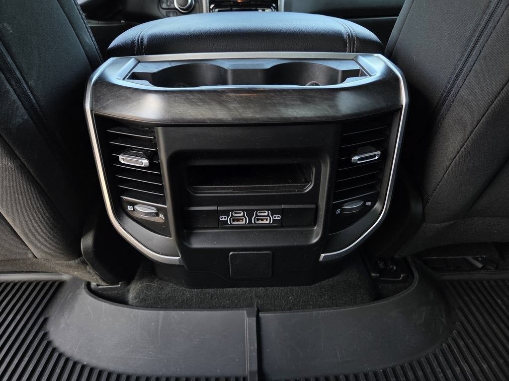 2023 RAM 1500 Big Horn Crew Cab 4x4 5'7" Box