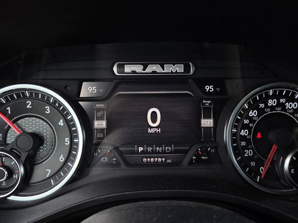 2023 RAM 1500 Big Horn Crew Cab 4x4 5'7" Box