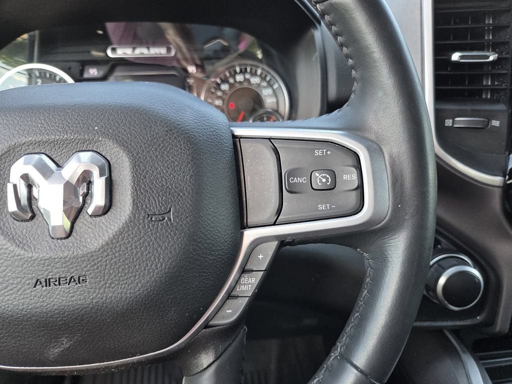 2023 RAM 1500 Big Horn Crew Cab 4x4 5'7" Box