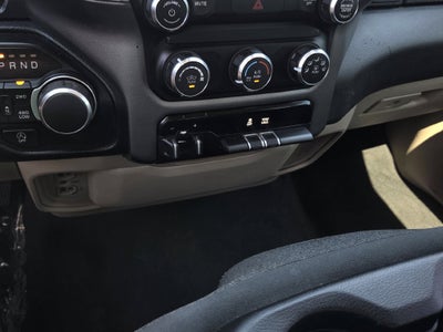2019 RAM 1500 Big Horn/Lone Star Quad Cab 4x4 6'4" Box