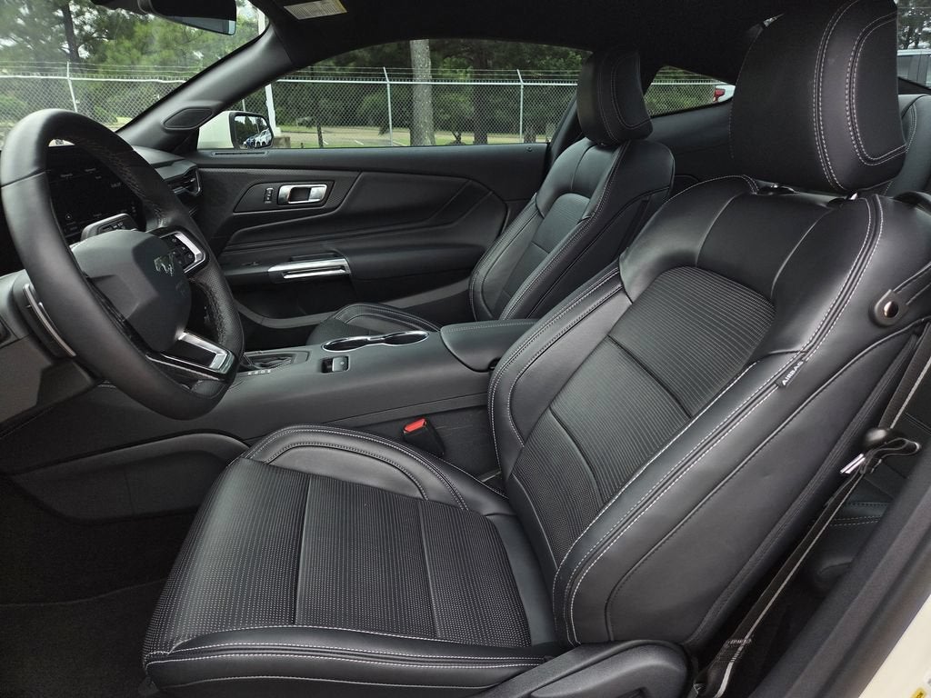 2025 Ford Mustang GT Premium Fastback