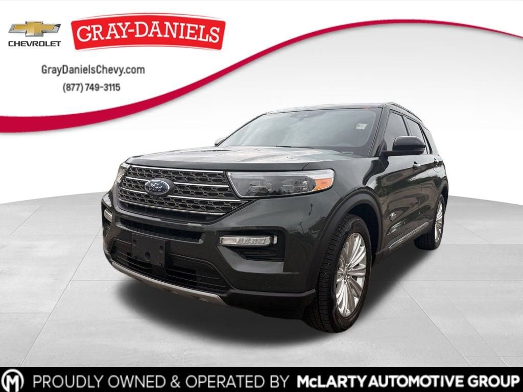 2023 Ford Explorer King Ranch RWD's photo