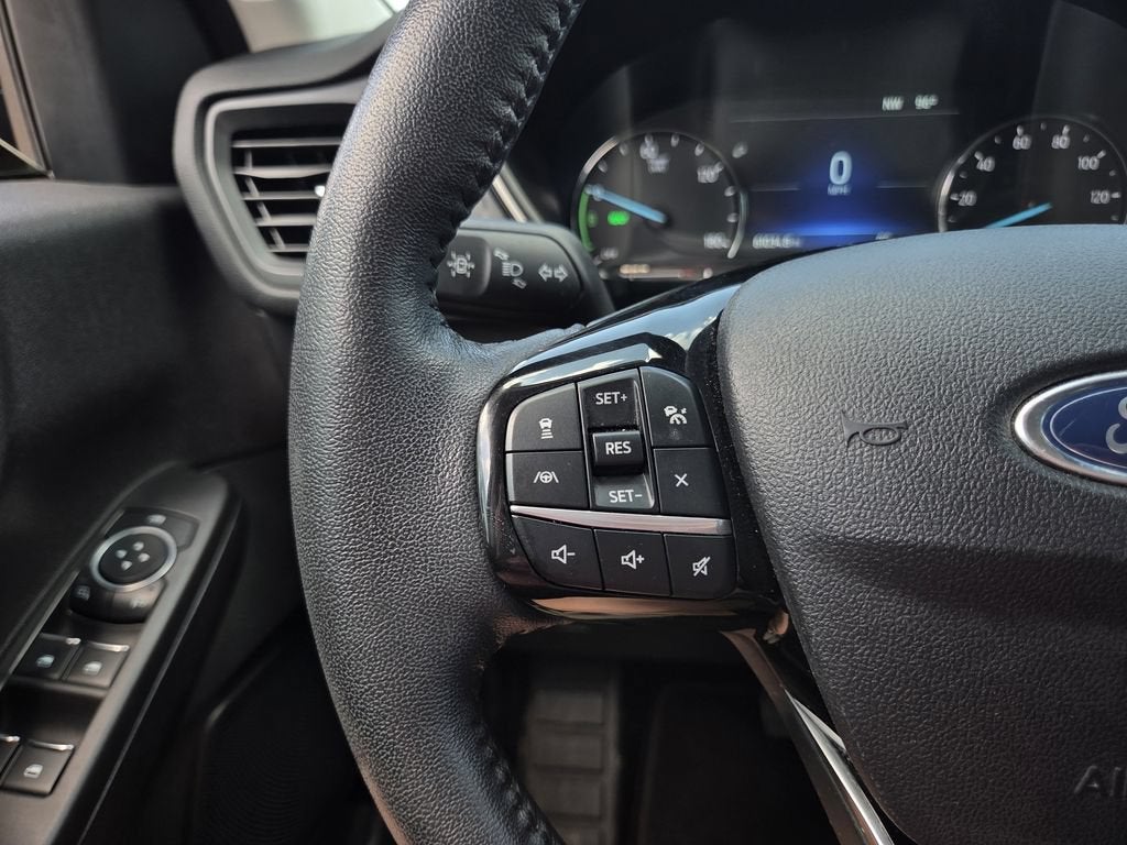 2021 Ford Escape SE Hybrid