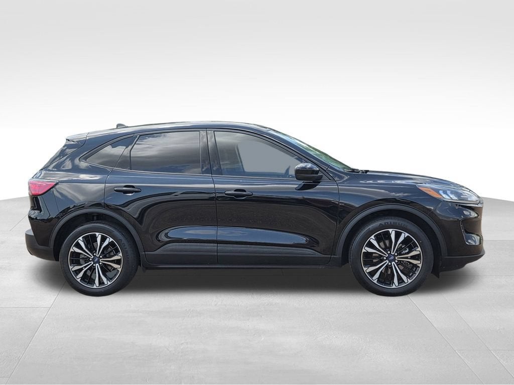 2021 Ford Escape SE Hybrid