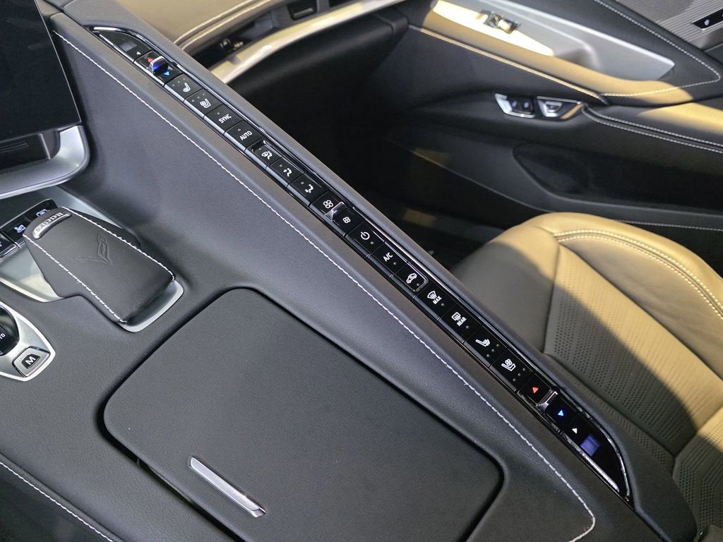 2025 Chevrolet Corvette Stingray 2LT