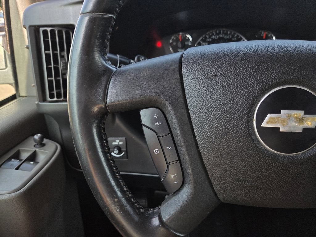 2023 Chevrolet Express Passenger 3500 LS