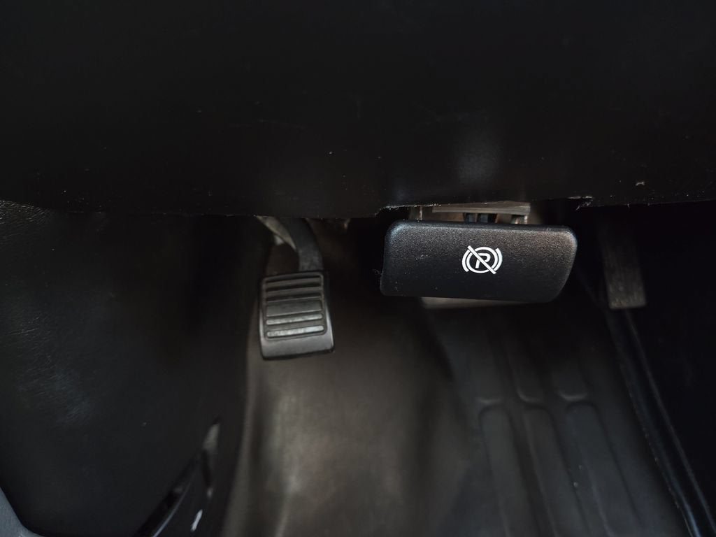 2023 Chevrolet Express Passenger 3500 LS