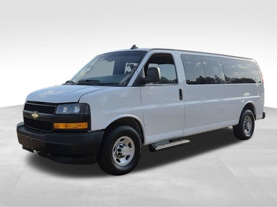2023 Chevrolet Express Passenger 3500 LS