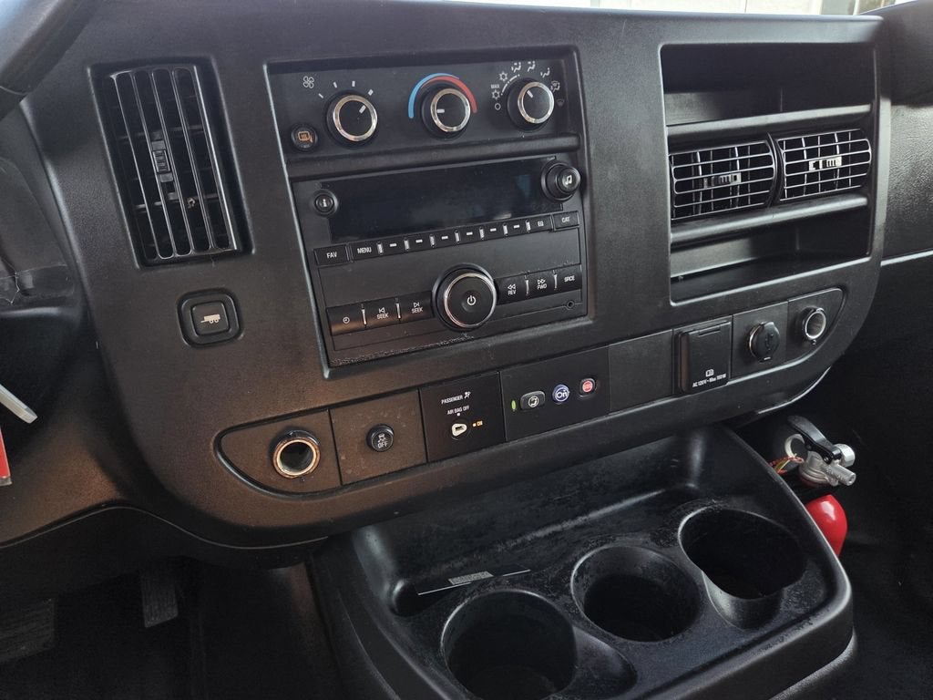 2023 Chevrolet Express Passenger 3500 LS