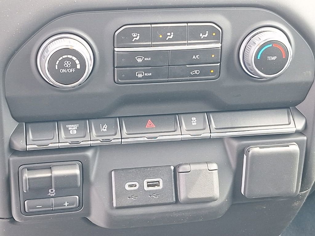 2025 Chevrolet Silverado 3500 HD Chassis Cab Work Truck