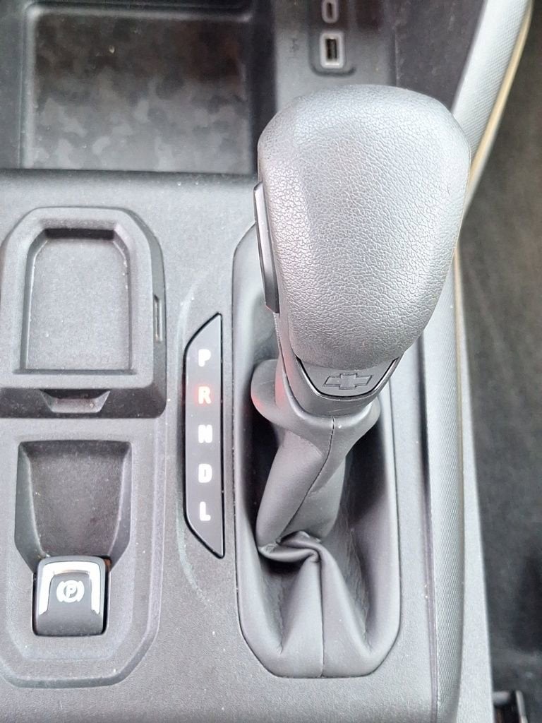 2024 Chevrolet Colorado WT