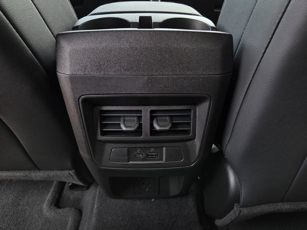 2026 Chevrolet Colorado LT - Photo 24