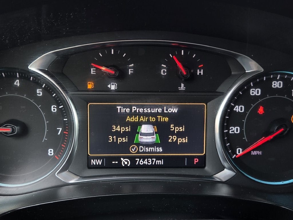 2023 Chevrolet Traverse LT Cloth