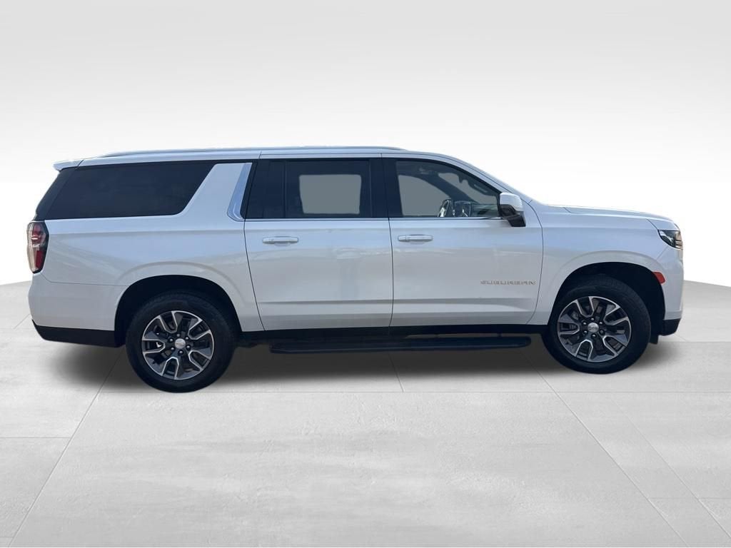 2022 Chevrolet Suburban LT