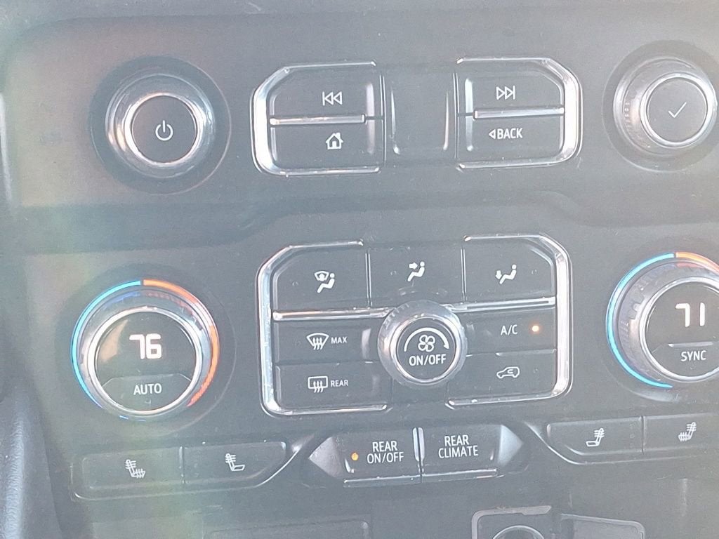 2022 Chevrolet Suburban LT