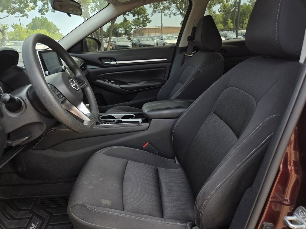 2023 Nissan Altima SV FWD