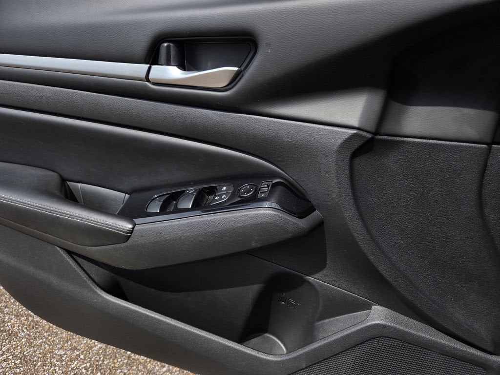 2023 Nissan Altima SV FWD