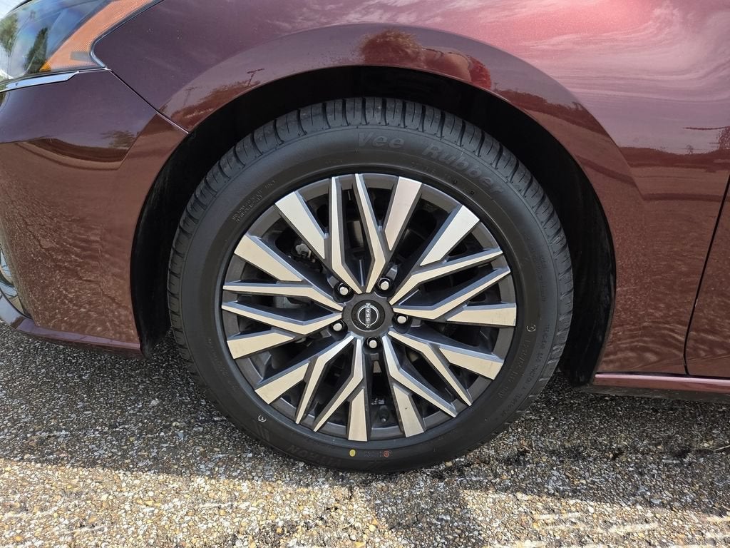 2023 Nissan Altima SV FWD