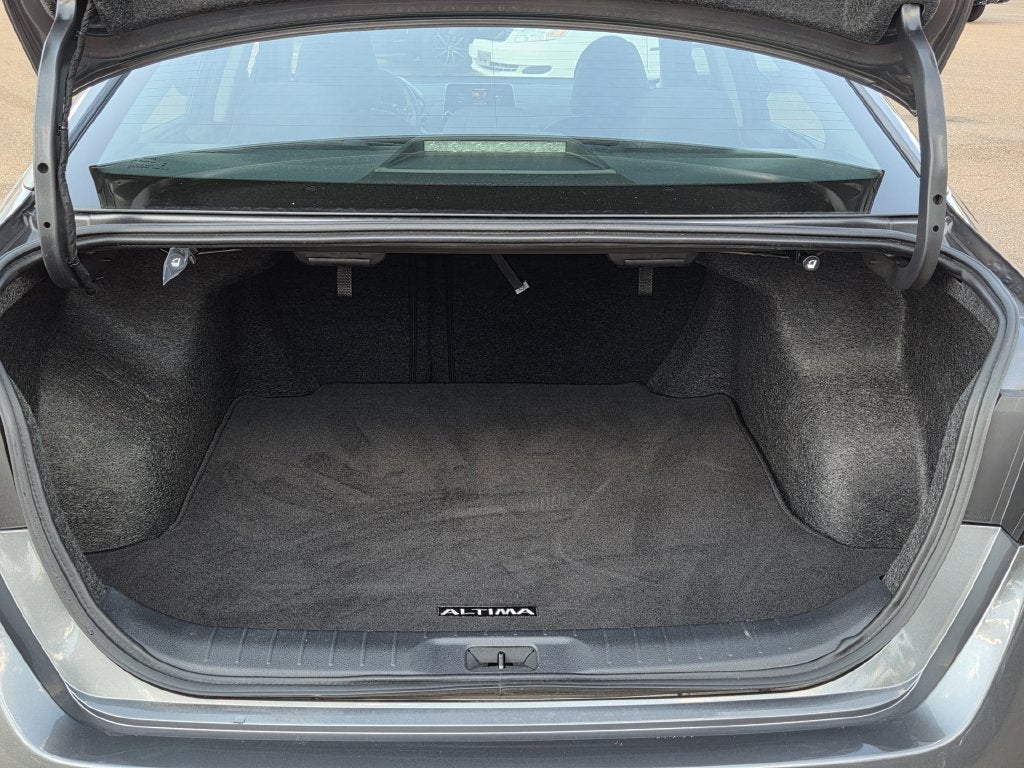 2025 Nissan Altima SV FWD