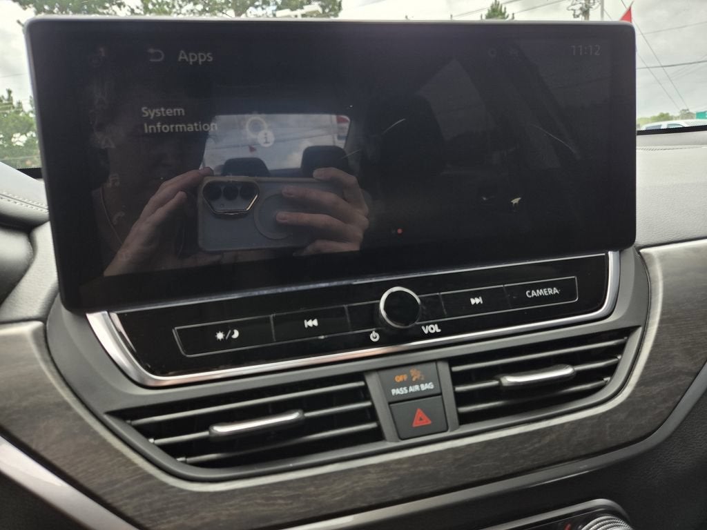 2023 Nissan Altima SL FWD