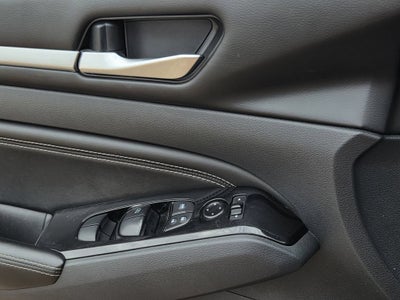 2023 Nissan Altima SL FWD