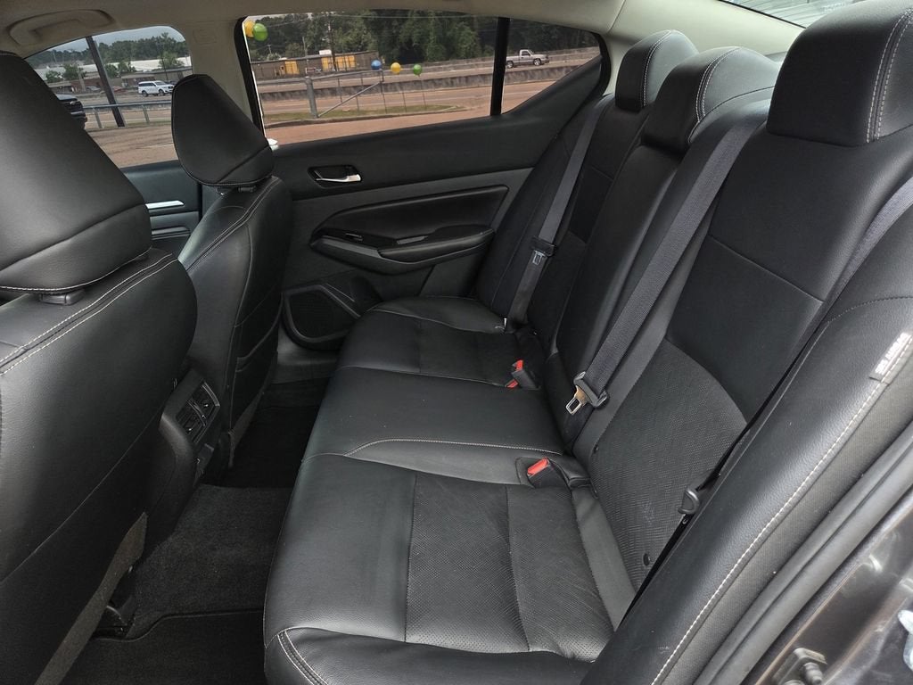 2023 Nissan Altima SL FWD