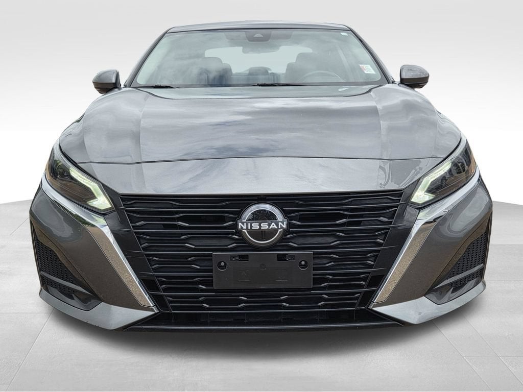 2023 Nissan Altima SL FWD