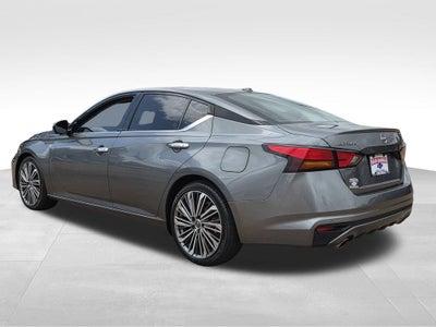 2023 Nissan Altima SL FWD