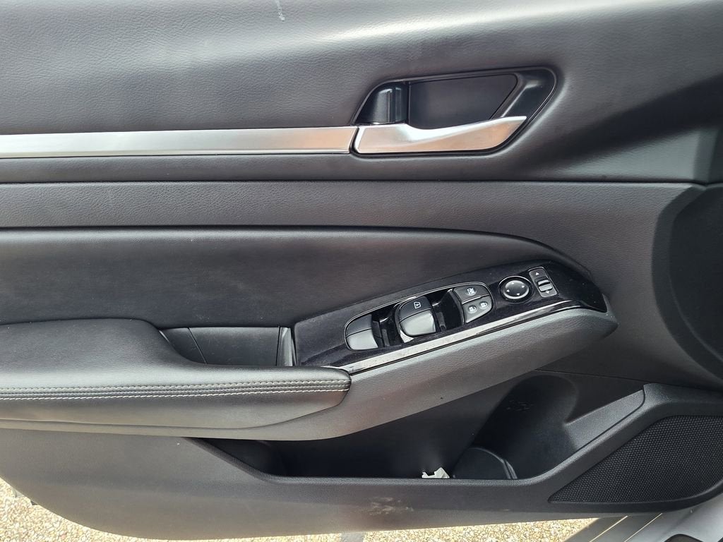 2024 Nissan Altima SL FWD