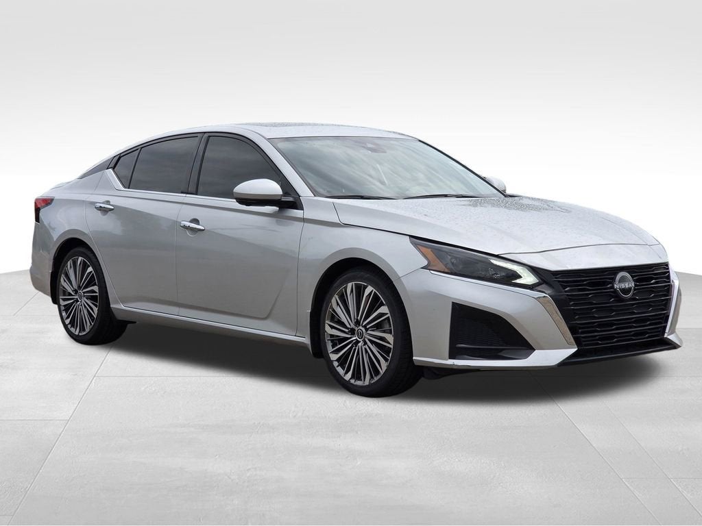 2024 Nissan Altima SL FWD