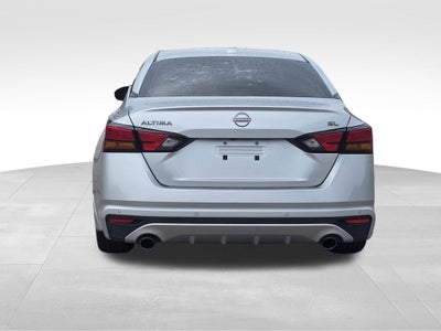 2024 Nissan Altima SL FWD