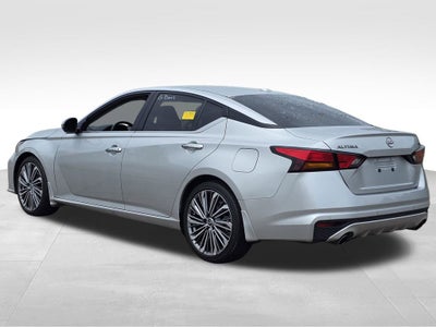 2024 Nissan Altima SL FWD