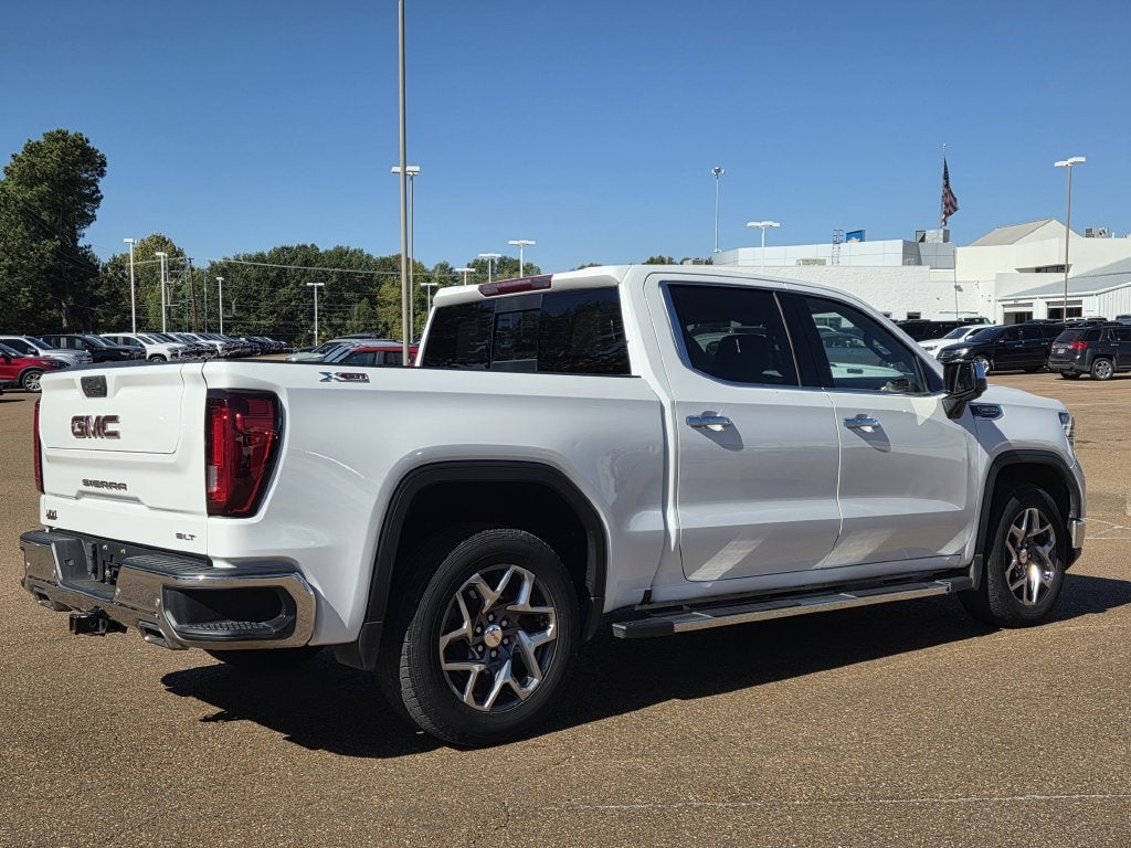 2022 GMC Sierra 1500 SLT