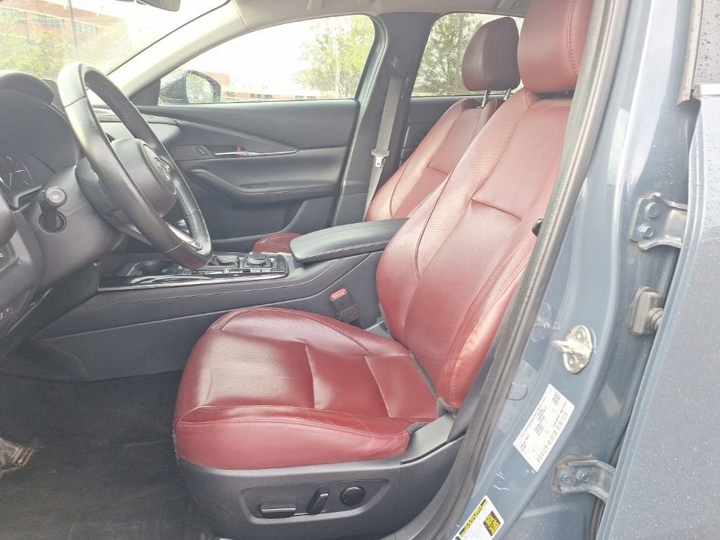 2022 Mazda Mazda CX-30 Carbon Edition