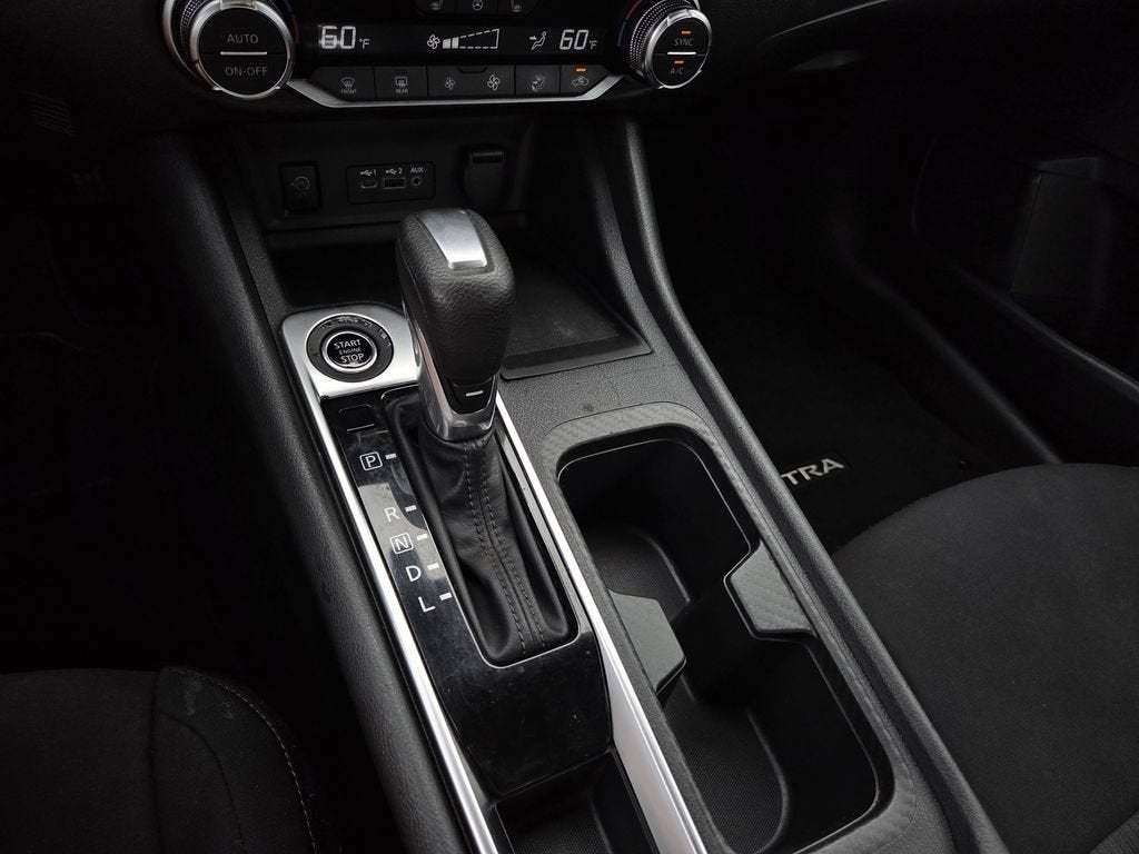 2024 Nissan Sentra SV Xtronic CVT