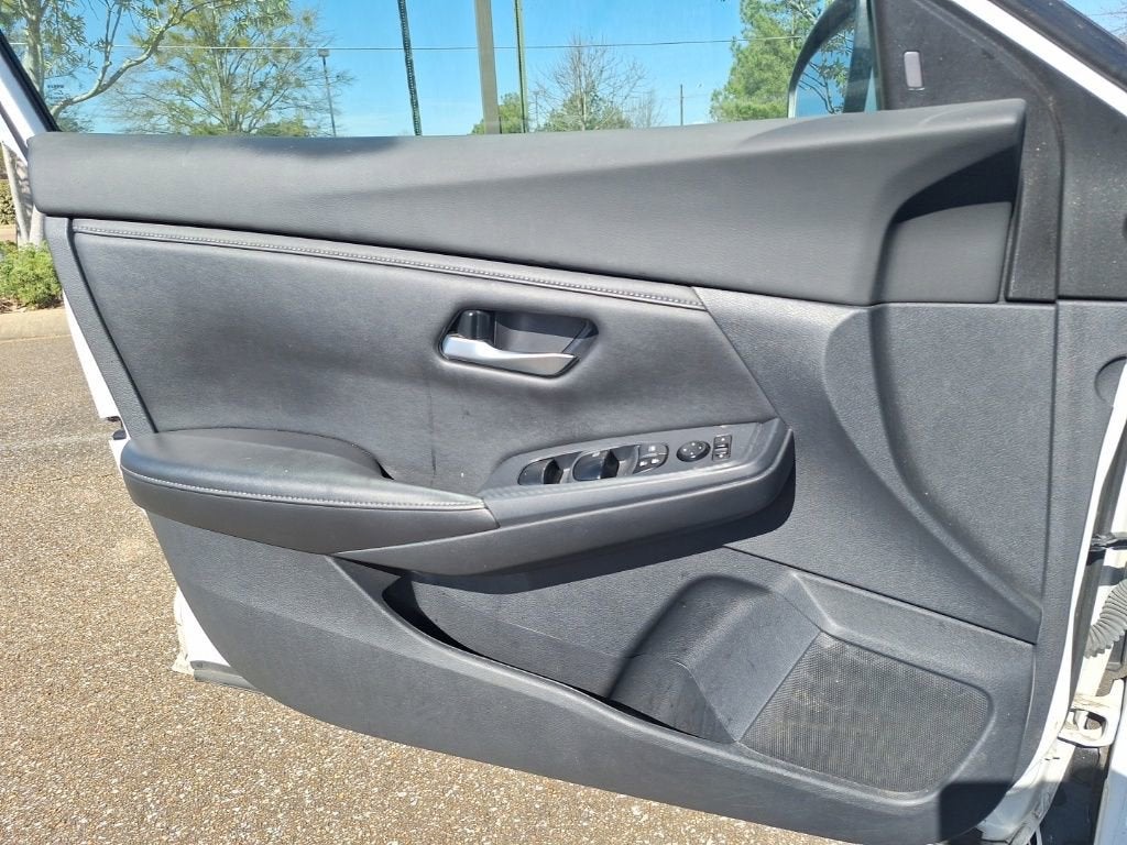 2023 Nissan Sentra SV Xtronic CVT