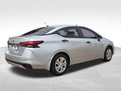 2021 Nissan Versa S Xtronic CVT
