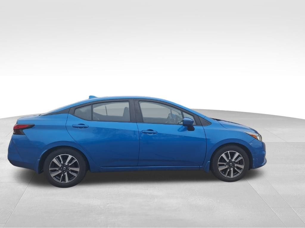 2021 Nissan Versa SV Xtronic CVT