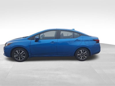 2021 Nissan Versa SV Xtronic CVT