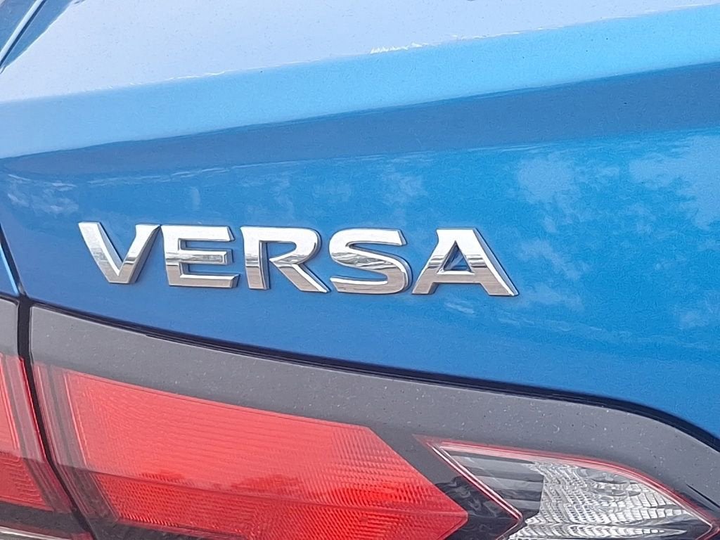2021 Nissan Versa SV Xtronic CVT