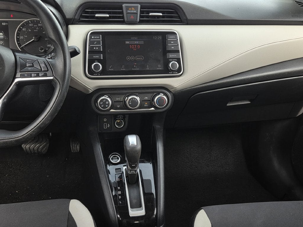 2021 Nissan Versa SV