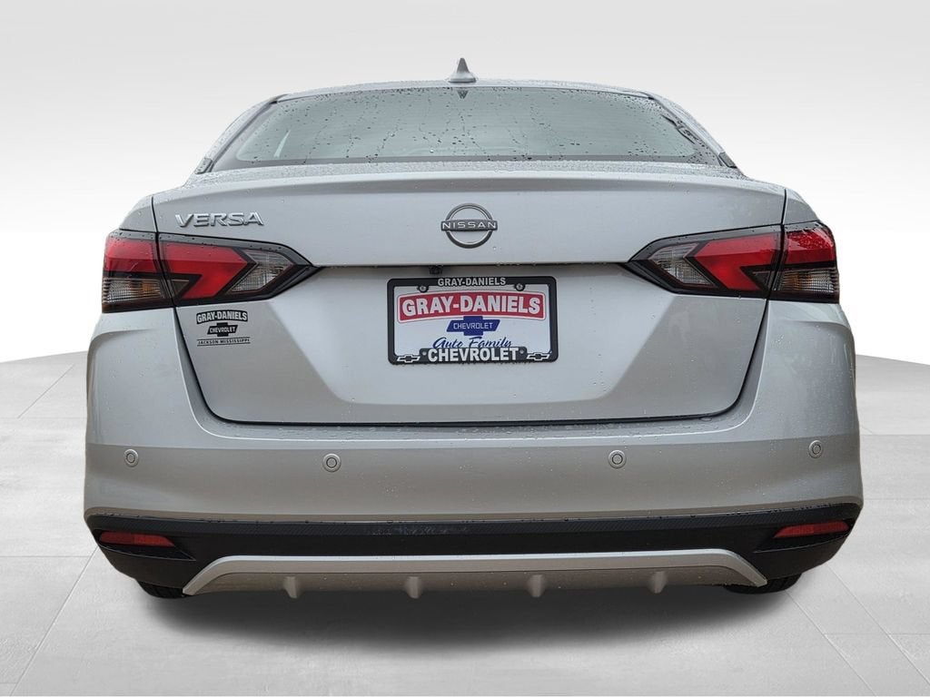 2025 Nissan Versa SV