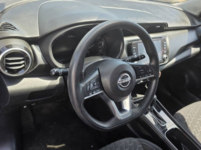 2023 Nissan Kicks SV Xtronic CVT