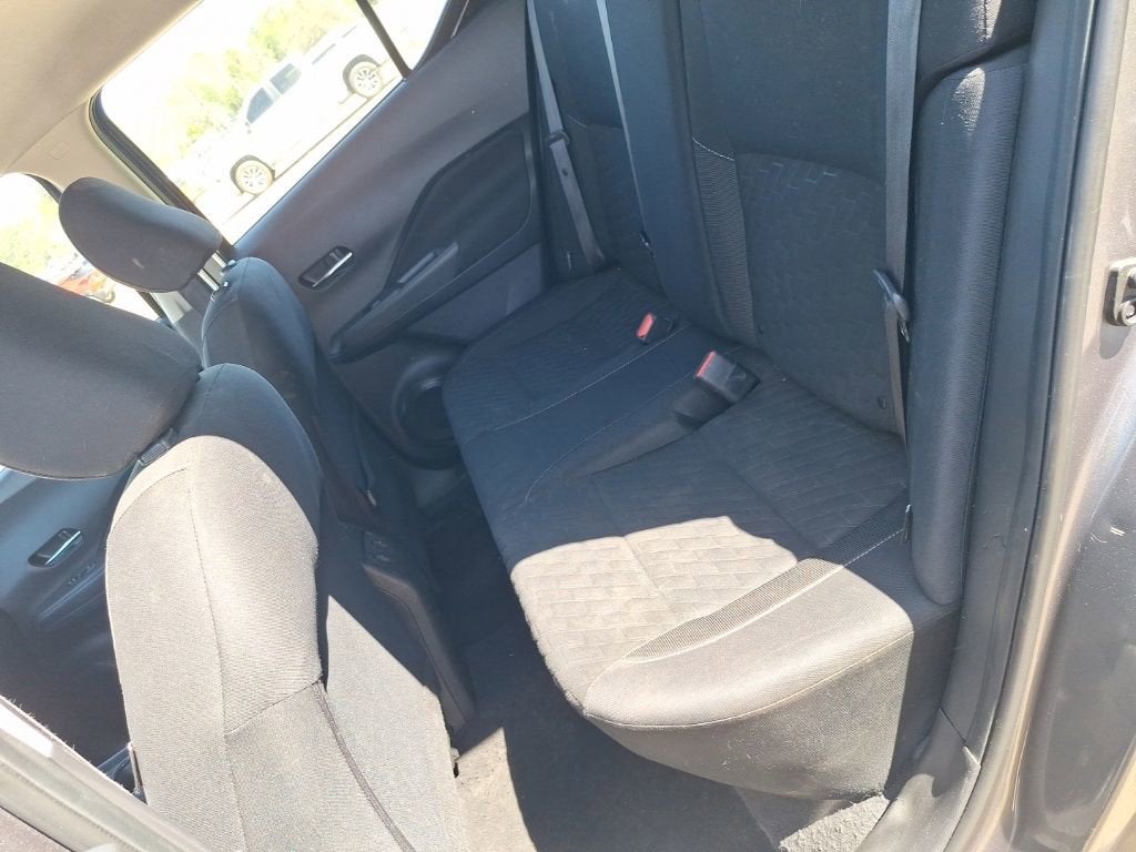 2022 Nissan Kicks SV Xtronic CVT