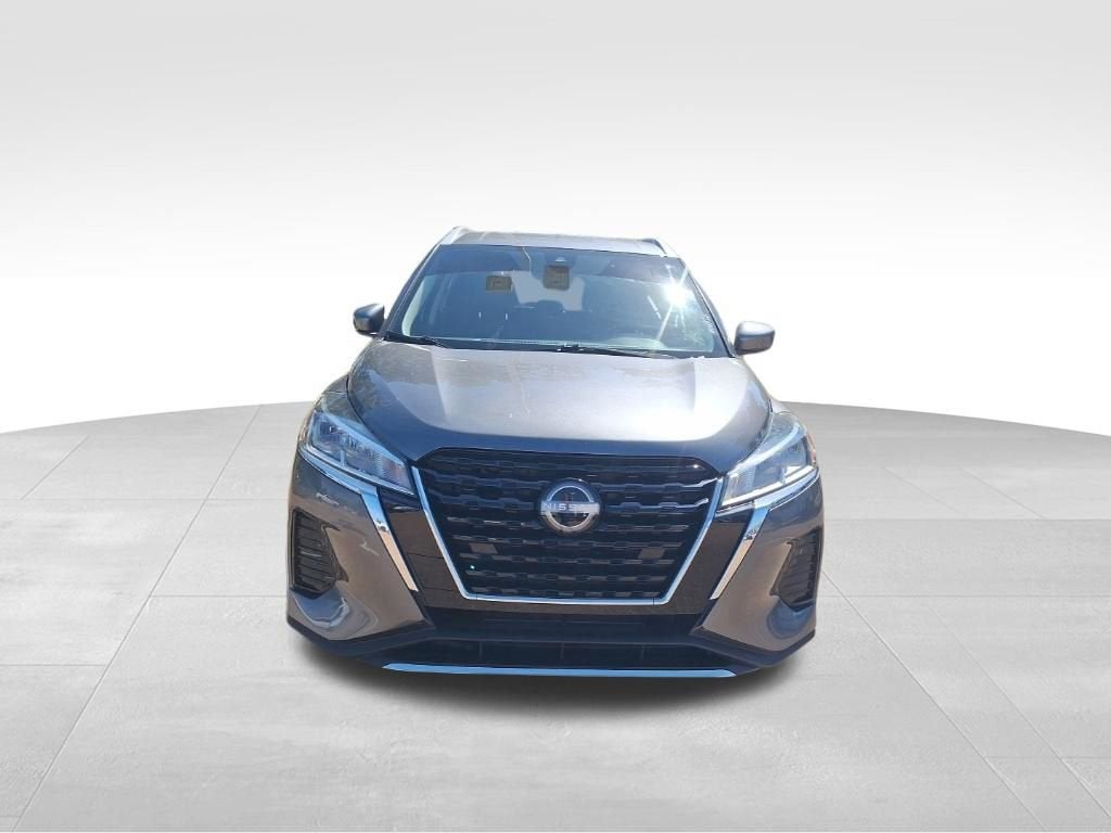 2022 Nissan Kicks SV Xtronic CVT