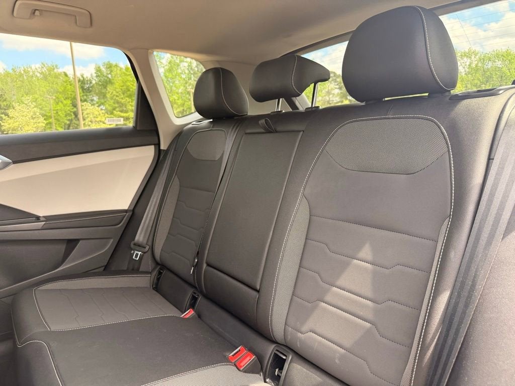 2025 Volkswagen Taos SE