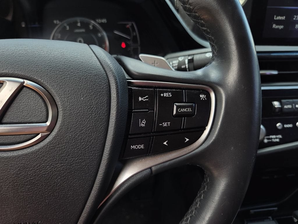 2022 Lexus ES 350 - Photo 24